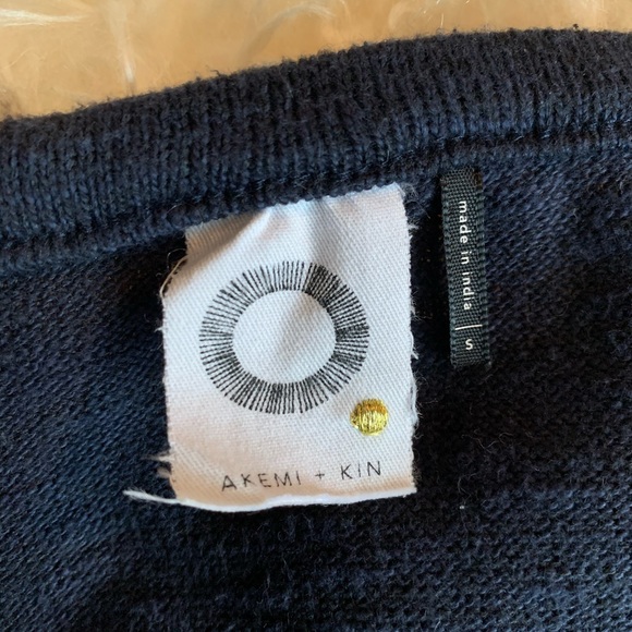 Anthropologie embroidered tunic by Akemi+Kin - Picture 9 of 10